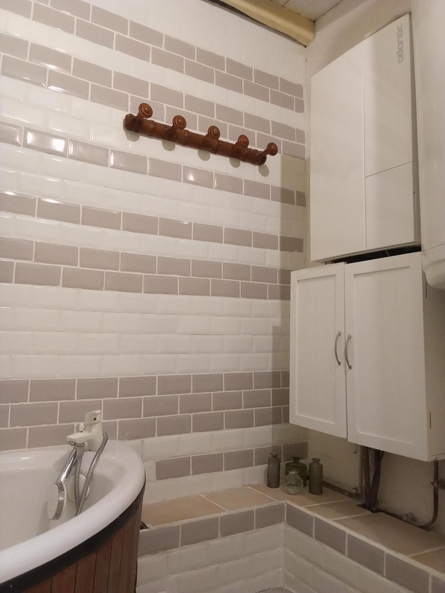 La Grille Fleurie, Chambres D'Hote Chez L'Habitant Arthonnay Exteriör bild